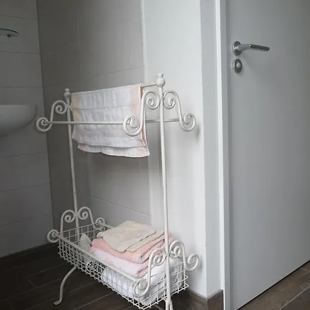 “te Warskip Bij Blokvis” Bed & Breakfast *