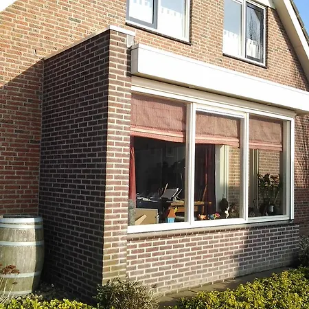 “te Warskip Bij Blokvis” Bed & Breakfast *