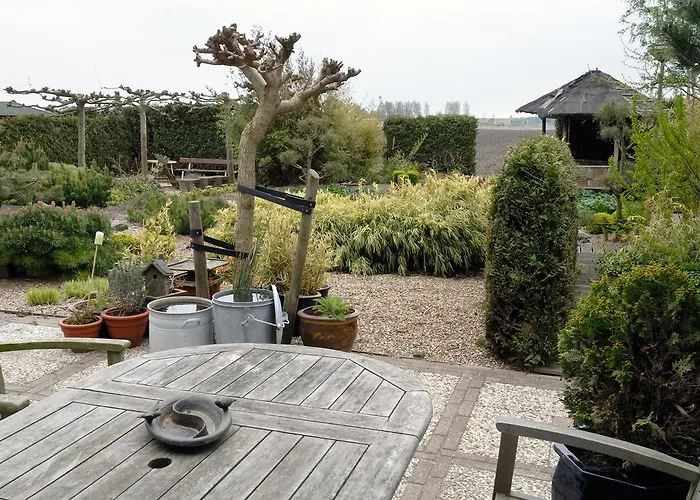 Bed & Breakfast “te Warskip Bij Blokvis”