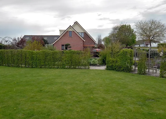 Bed & Breakfast “te Warskip Bij Blokvis”