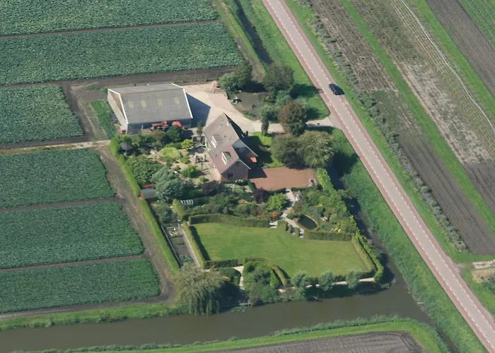 Bed & Breakfast “te Warskip Bij Blokvis”