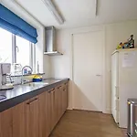 “te Warskip Bij Blokvis” B&B *