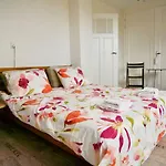 “te Warskip Bij Blokvis” B&B 메뎀브릭