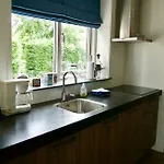 “te Warskip Bij Blokvis” B&B 메뎀브릭