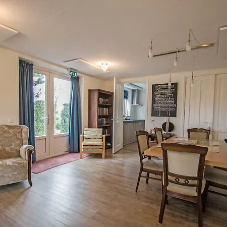 Bed & Breakfast “te Warskip Bij Blokvis” *