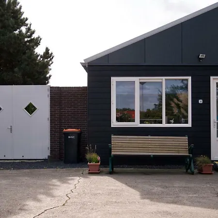 “te Warskip Bij Blokvis” Bed & Breakfast *